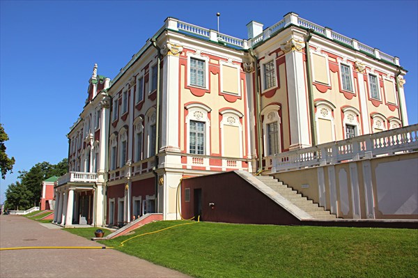 121-Кадриоргский дворец